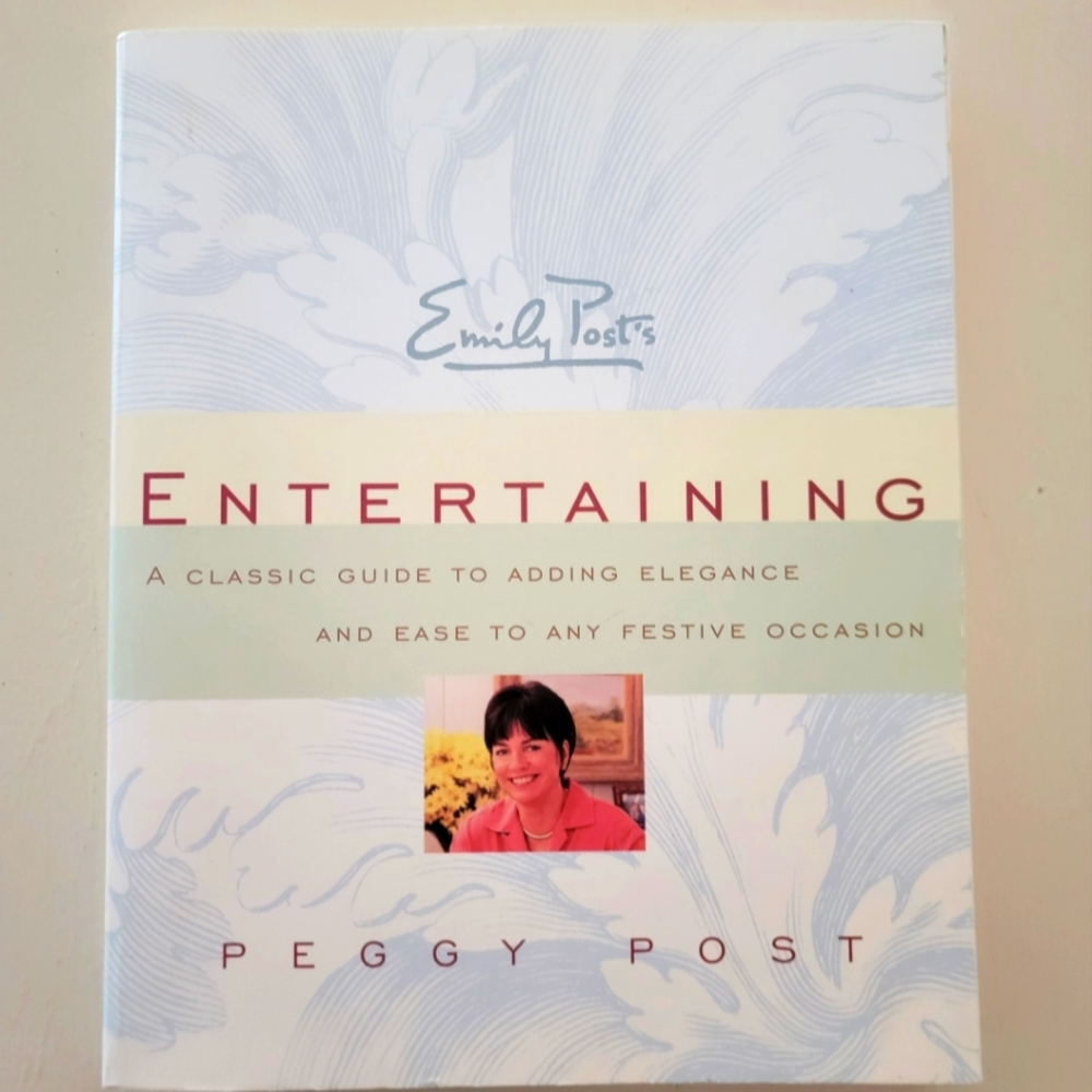 Emily Post's Entertaining By Peggy Post · 1998
